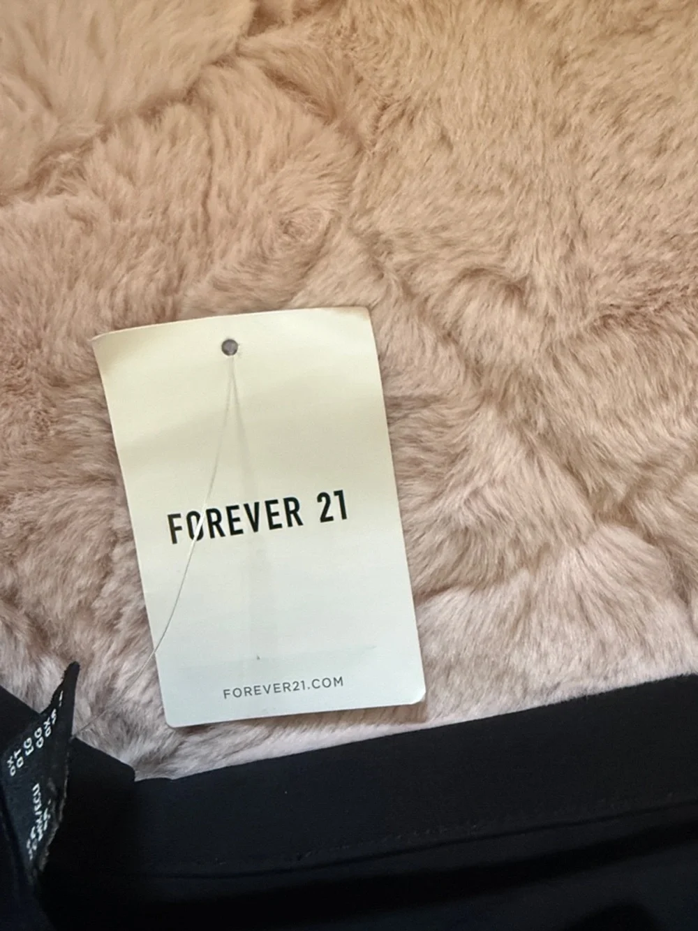 Forever 21 Black Off-the-Shoulder Cropped Top - Picture 2 of 3